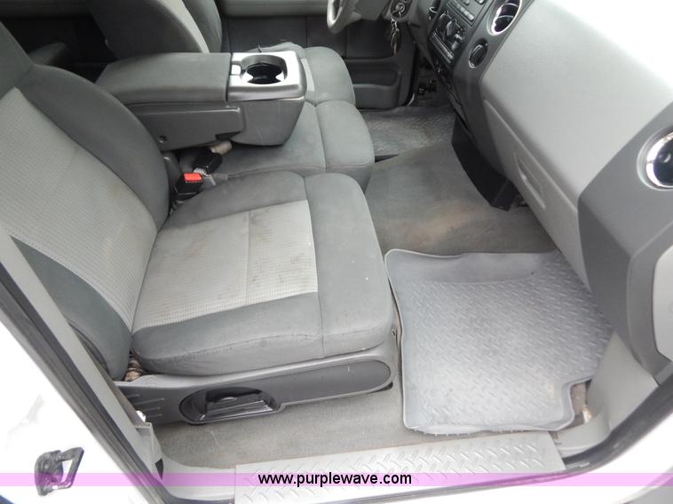 image for item B5846 2007 Ford F150 XLT SuperCrew pickup truck