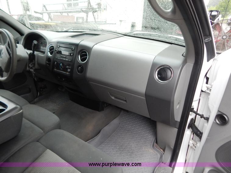 image for item B5846 2007 Ford F150 XLT SuperCrew pickup truck