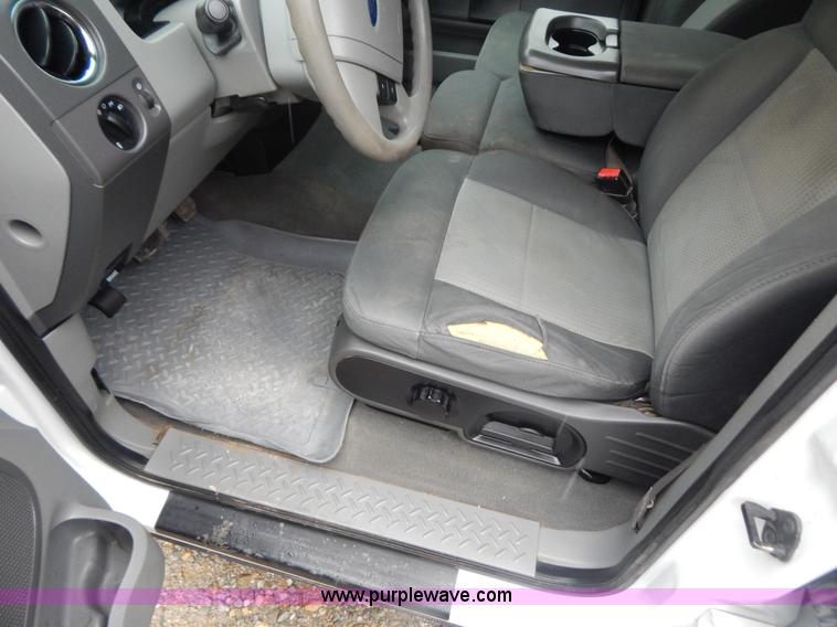 image for item B5846 2007 Ford F150 XLT SuperCrew pickup truck