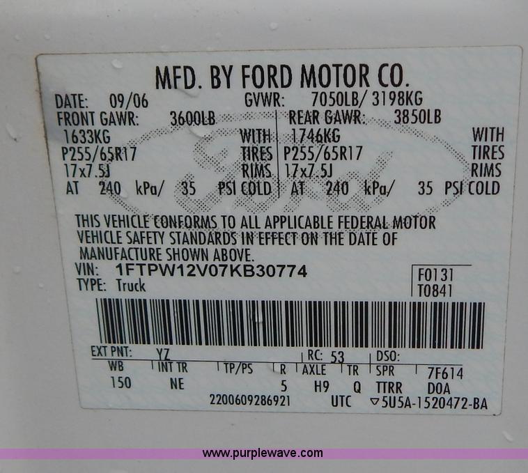 image for item B5846 2007 Ford F150 XLT SuperCrew pickup truck