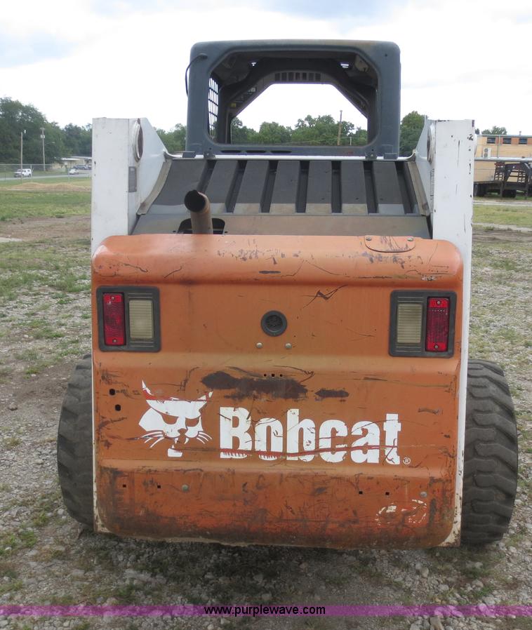 image for item D5917 2002 Bobcat 863 skid steer