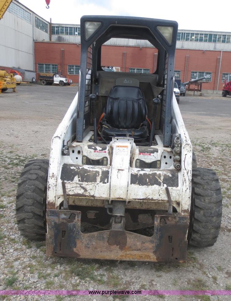 image for item D5917 2002 Bobcat 863 skid steer