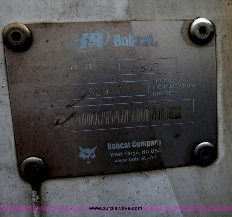 image for item D5917 2002 Bobcat 863 skid steer