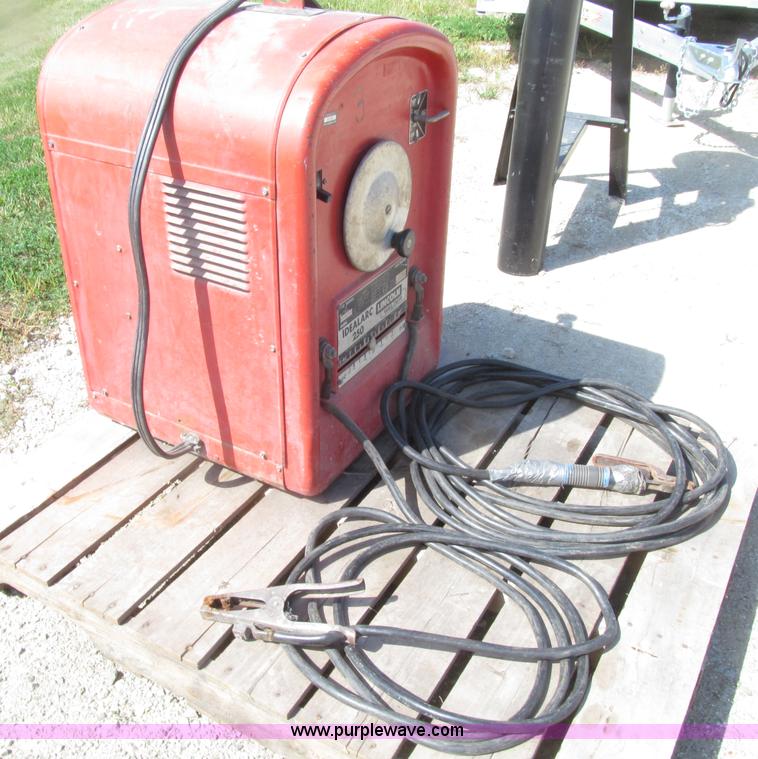 image for item E4514 Lincoln Idealarc 250-250 welder
