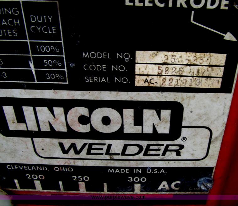 image for item E4514 Lincoln Idealarc 250-250 welder