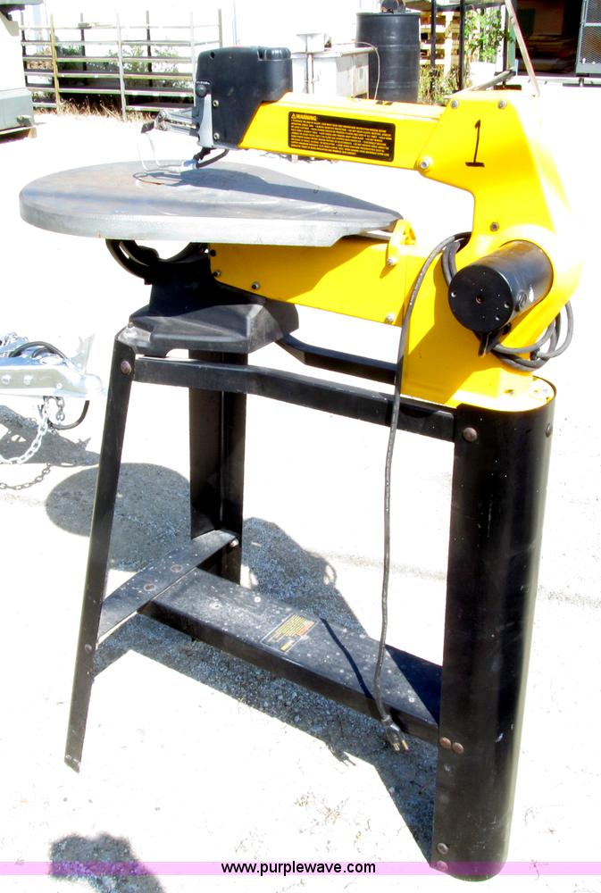 image for item E4515 DeWalt DW788 scroll saw