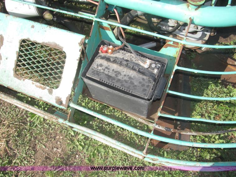 image for item F7129 2004 Whiteman STX-55J-6 non-overlapping 10' trowel