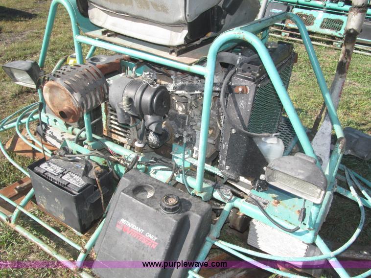 image for item F7130 Whiteman HTN-31V-TCSL 8' non-overlapping RO trowel