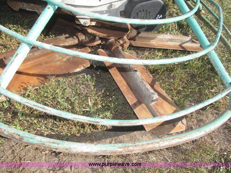 image for item F7130 Whiteman HTN-31V-TCSL 8' non-overlapping RO trowel