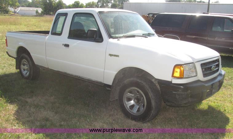 image for item F7131 2003 Ford Ranger XL Ext. Cab pickup truck