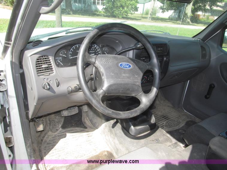 image for item F7131 2003 Ford Ranger XL Ext. Cab pickup truck