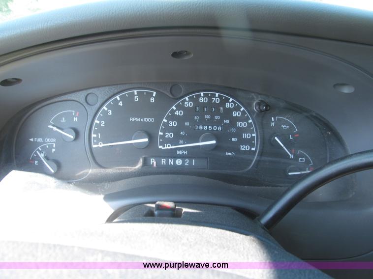 image for item F7131 2003 Ford Ranger XL Ext. Cab pickup truck