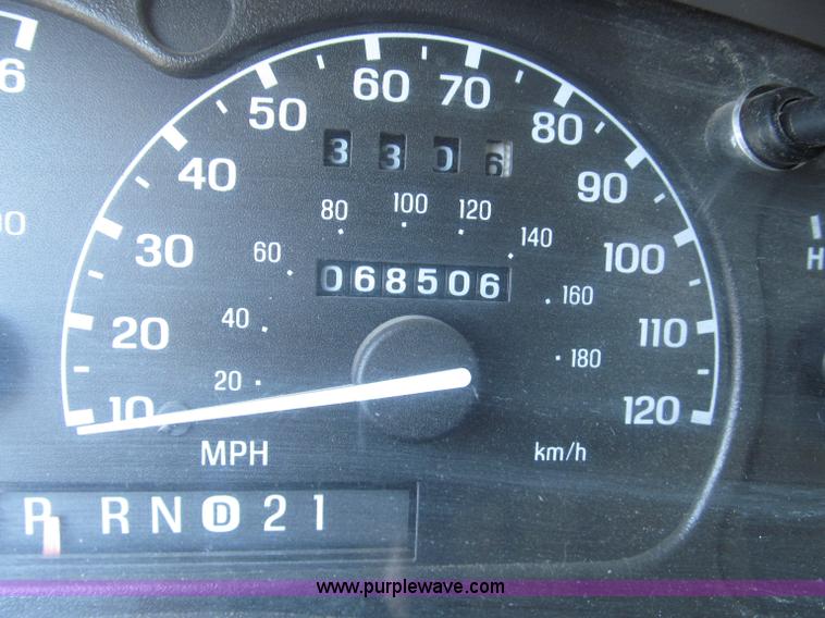 image for item F7131 2003 Ford Ranger XL Ext. Cab pickup truck