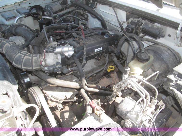 image for item F7131 2003 Ford Ranger XL Ext. Cab pickup truck