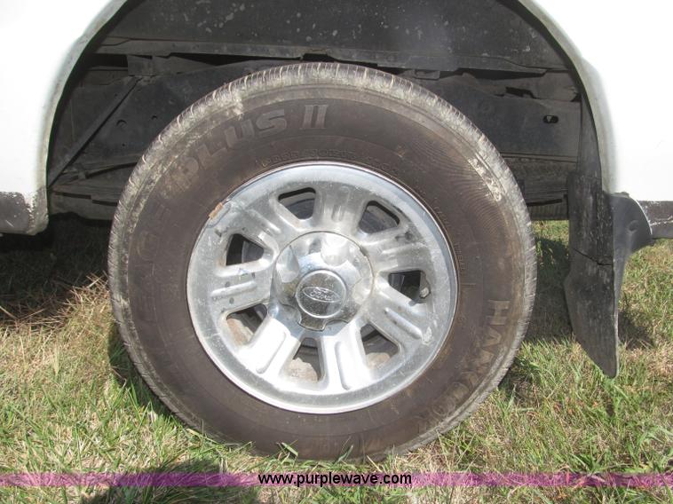 image for item F7131 2003 Ford Ranger XL Ext. Cab pickup truck