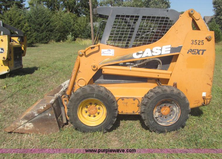 image for item F7135 Case 85XT skid steer