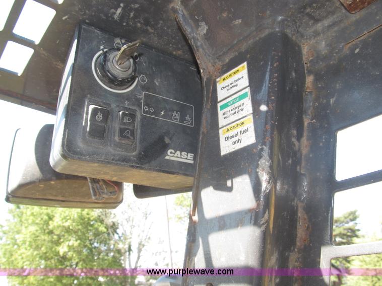 image for item F7135 Case 85XT skid steer