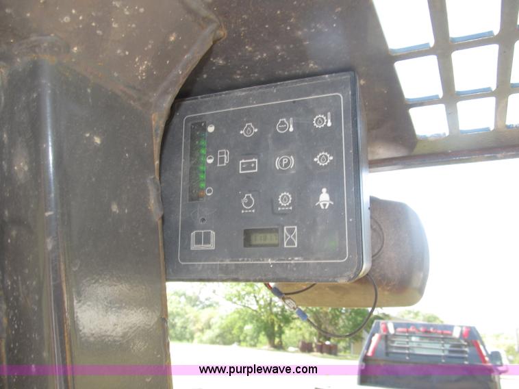 image for item F7135 Case 85XT skid steer