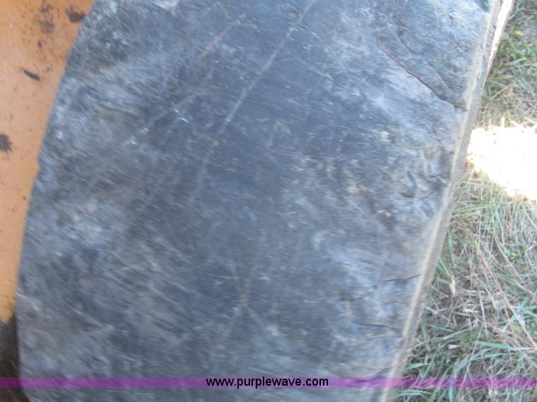 image for item F7135 Case 85XT skid steer