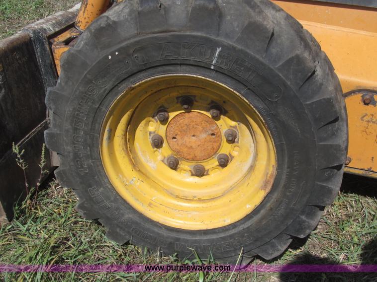 image for item F7135 Case 85XT skid steer