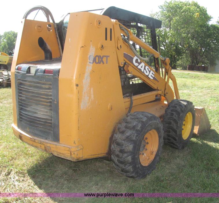 image for item F7136 Case 90XT skid steer