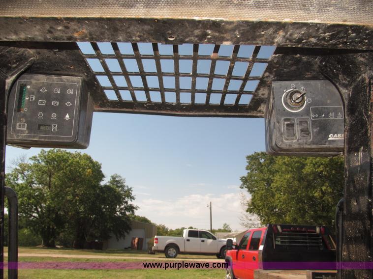 image for item F7136 Case 90XT skid steer