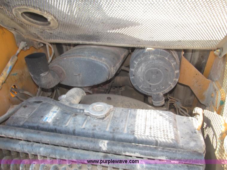 image for item F7136 Case 90XT skid steer