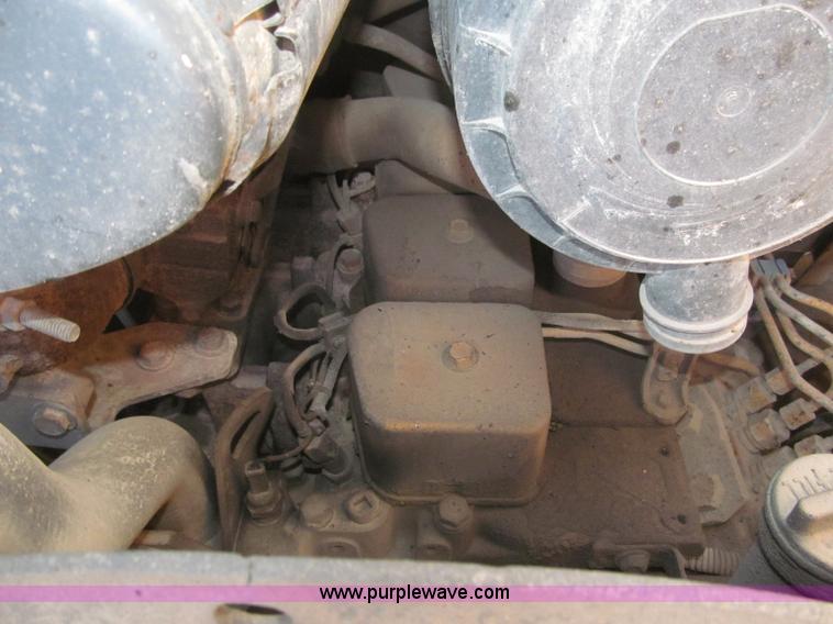 image for item F7136 Case 90XT skid steer