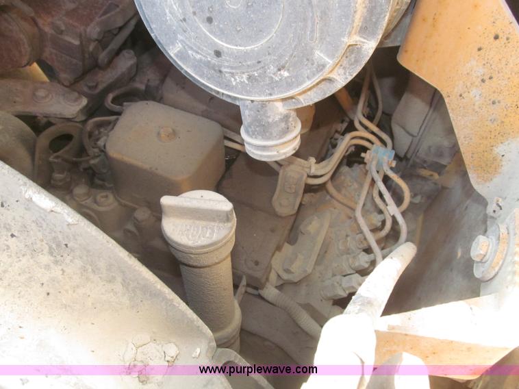 image for item F7136 Case 90XT skid steer