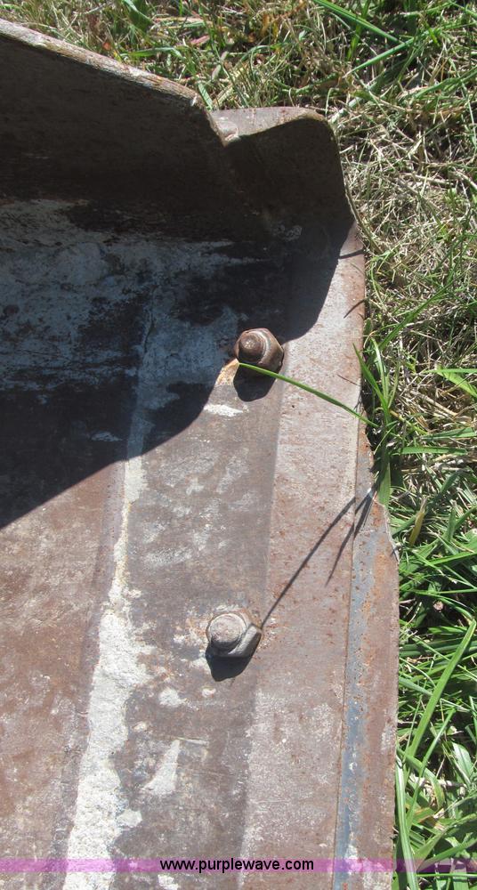 image for item F7136 Case 90XT skid steer