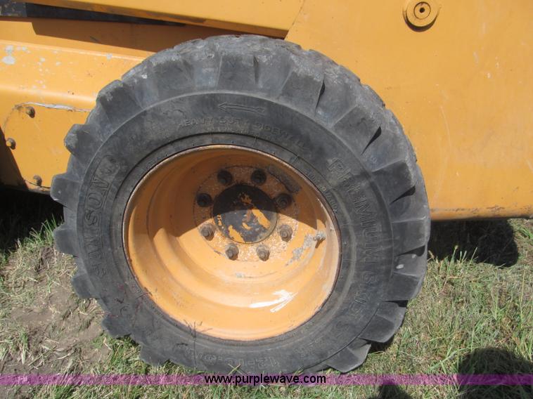 image for item F7136 Case 90XT skid steer