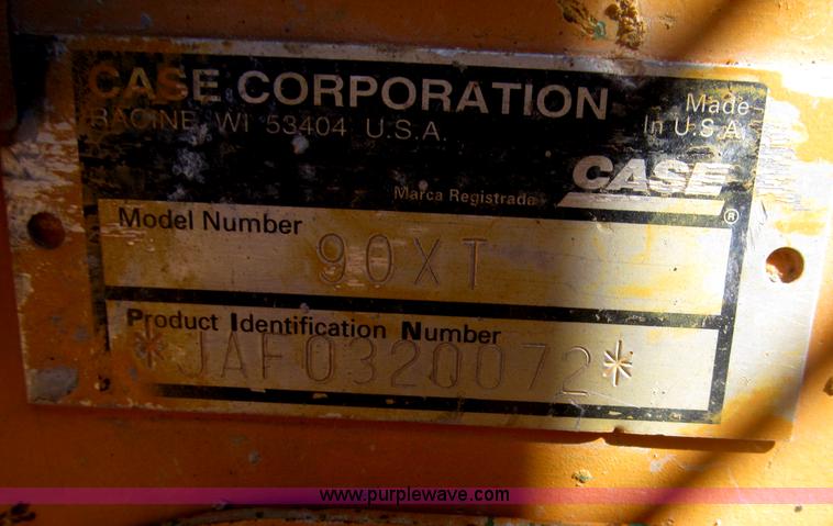 image for item F7136 Case 90XT skid steer