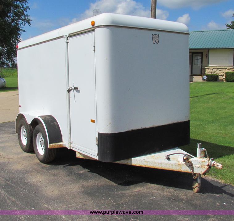 image for item G4089 2003 WW enclosed trailer