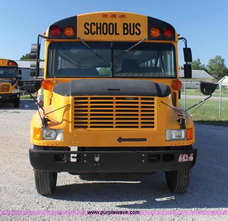 image for item G4157 1995 International 3800 school bus