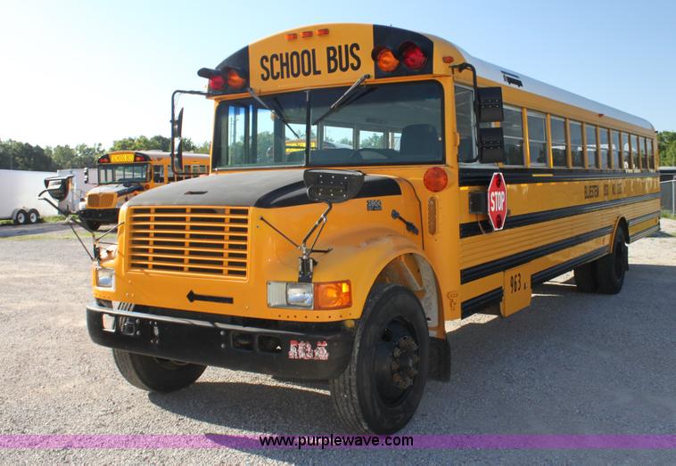 image for item G4157 1995 International 3800 school bus