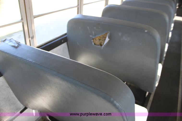 image for item G4157 1995 International 3800 school bus