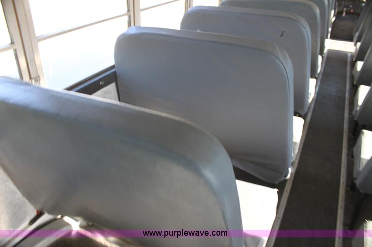 image for item G4157 1995 International 3800 school bus