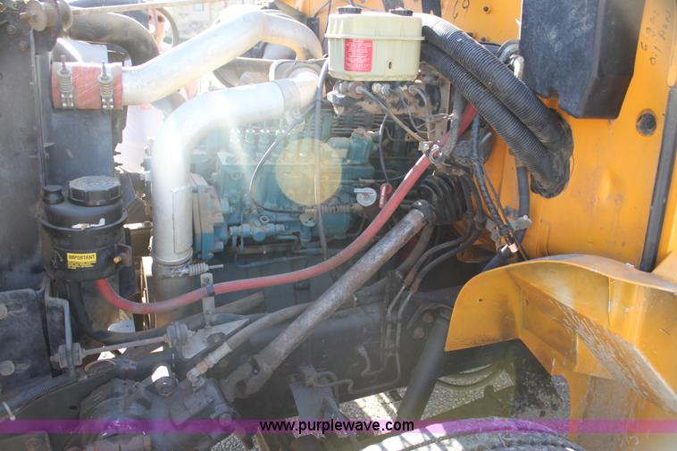 image for item G4157 1995 International 3800 school bus