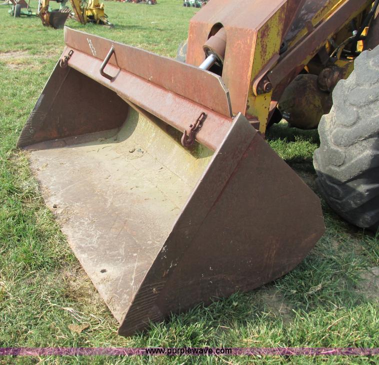 image for item G9438 Scoopmobile LD-7A articulated wheel loader