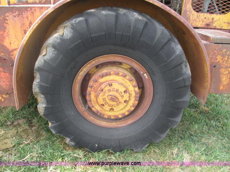 image for item G9438 Scoopmobile LD-7A articulated wheel loader