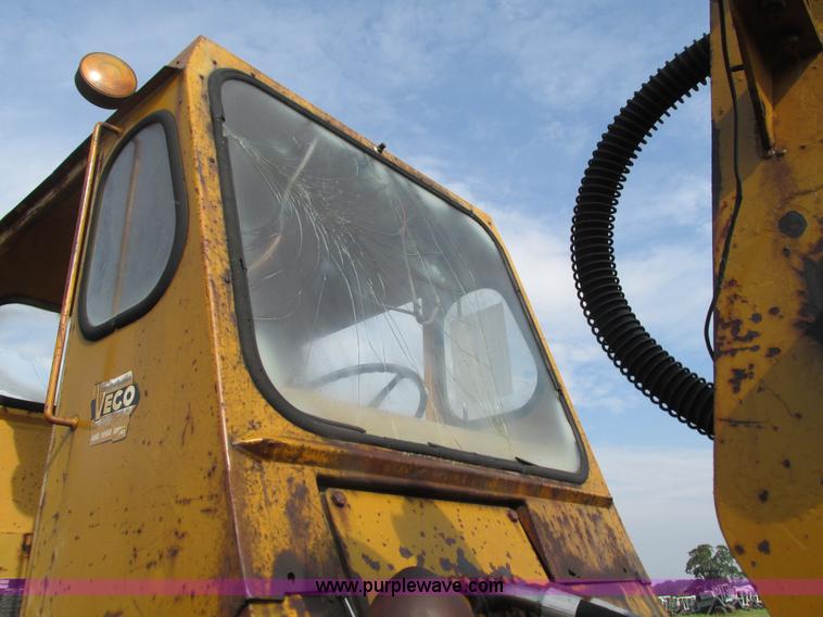 image for item G9438 Scoopmobile LD-7A articulated wheel loader