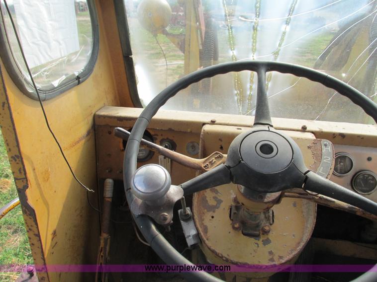 image for item G9438 Scoopmobile LD-7A articulated wheel loader