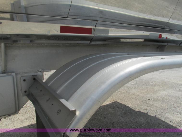 image for item G9447 1995 Walker stainless steel tanker trailer