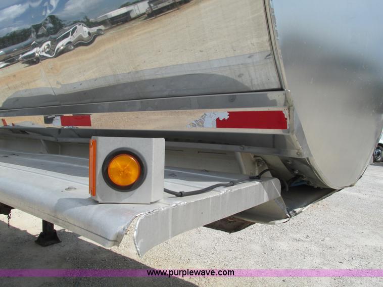 image for item G9447 1995 Walker stainless steel tanker trailer