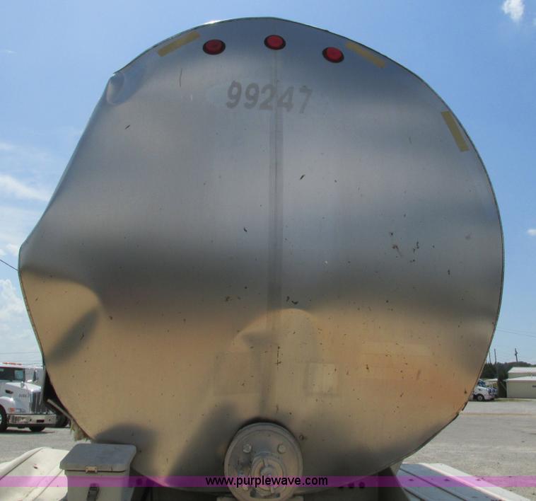 image for item G9447 1995 Walker stainless steel tanker trailer