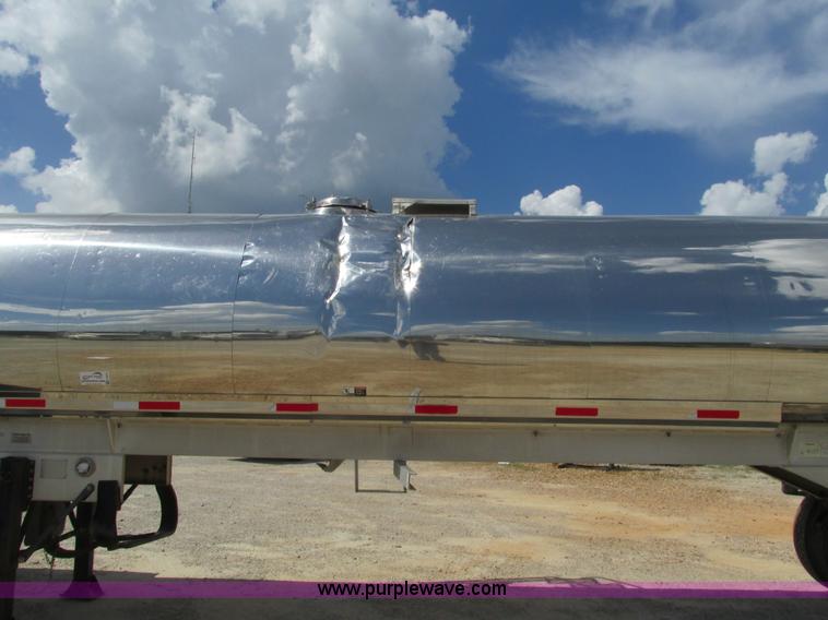 image for item G9447 1995 Walker stainless steel tanker trailer