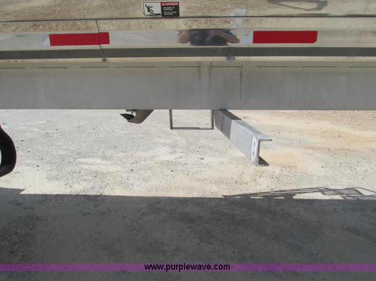 image for item G9447 1995 Walker stainless steel tanker trailer