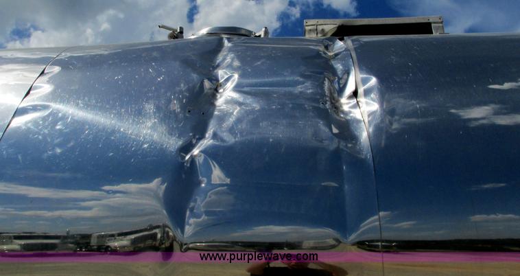 image for item G9447 1995 Walker stainless steel tanker trailer