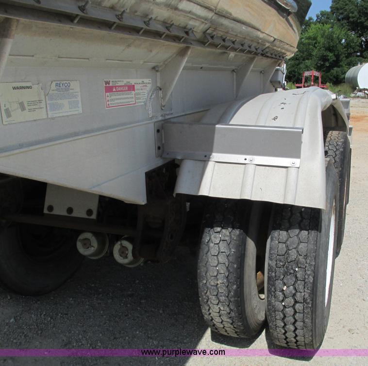 image for item G9447 1995 Walker stainless steel tanker trailer