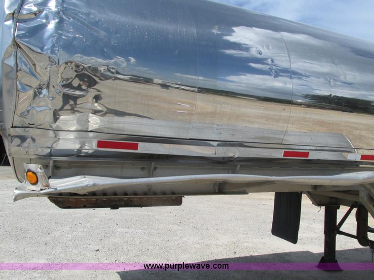 image for item G9447 1995 Walker stainless steel tanker trailer